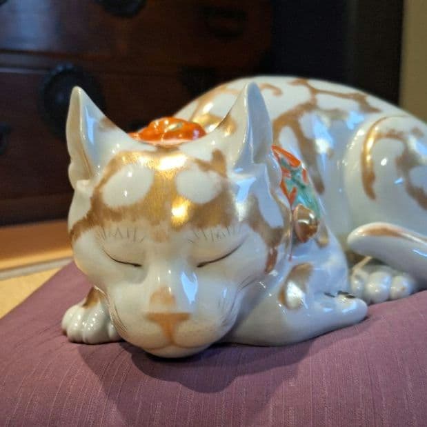 海を渡り、米国で百年以上眠り続けた猫！明治後期 眠り猫ねこ 招き猫 古伊万里九谷