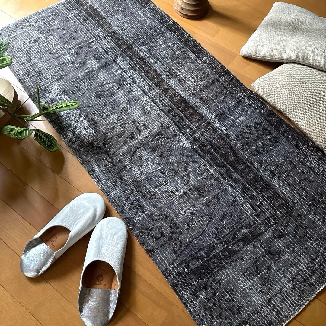 62×137.5 ダークグレイオーバーダイ　ボタニカル　トルコヴィンテージラグ