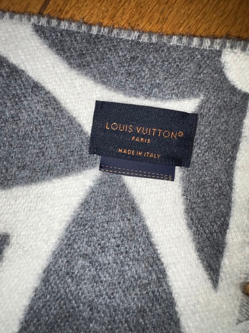 LOUIS VUITTON マフラー グレー/ホワイト