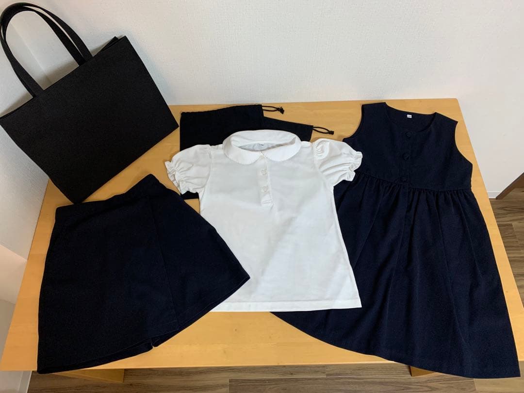 【お受験ハッピークローバー】スカート2着　ブラウス　サブバッグ　スリッパ袋