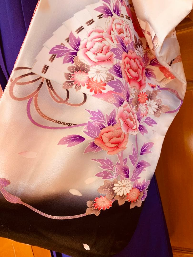 ハーフ成人式や百人一首大会　卒業式などに　十二単の女の人の振袖と袴のセット