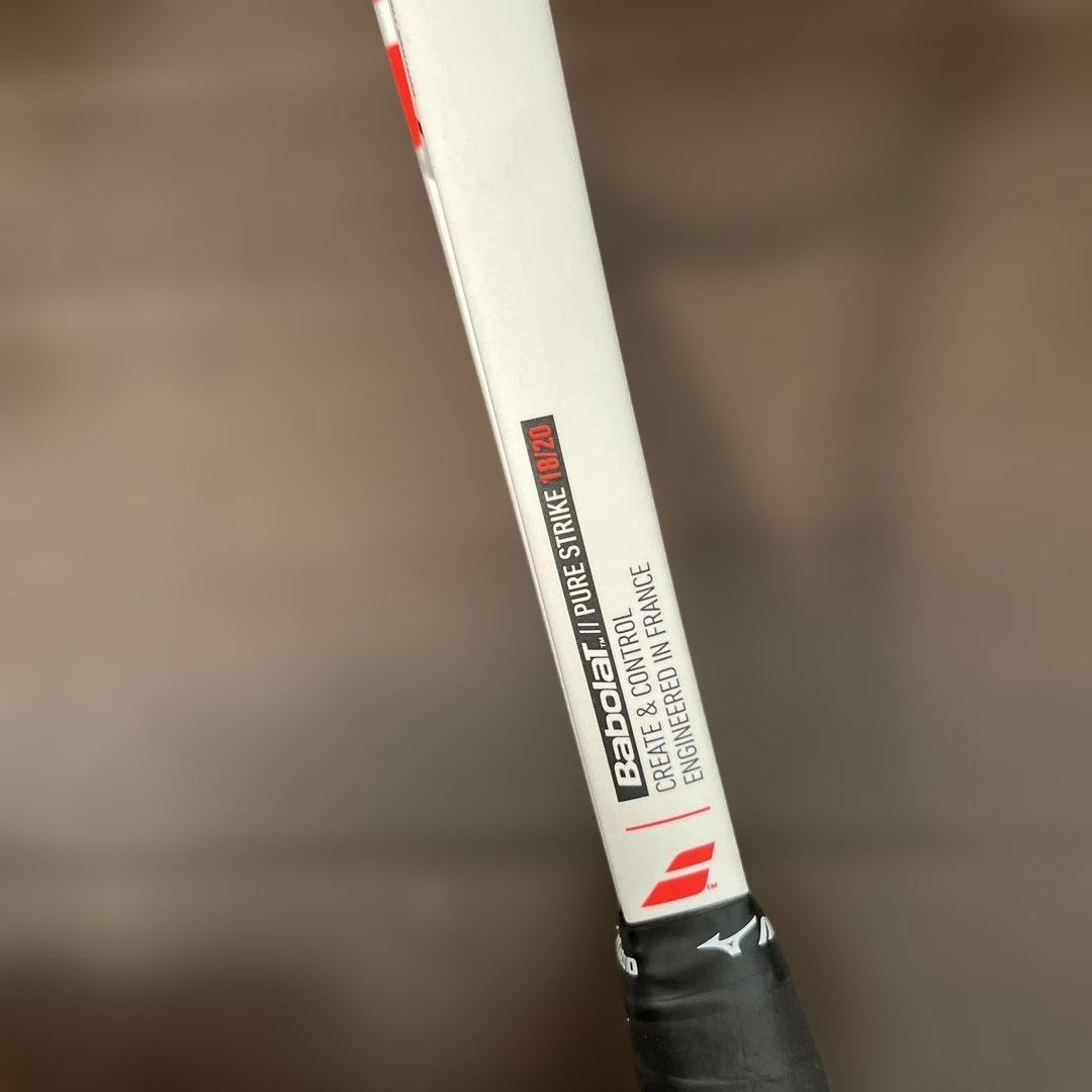 硬式テニスラケット98 18X20 ピュアストライク98 グリップ2