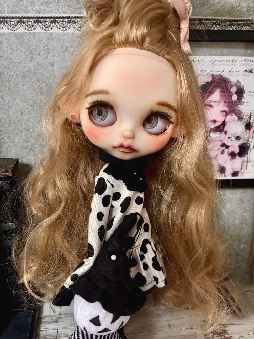 カスタムアイシードール　ネオサイズ　白肌　ふわふわミルクティーベージュ