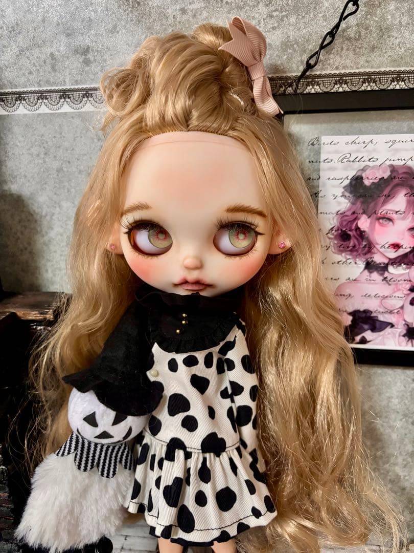 カスタムアイシードール　ネオサイズ　白肌　ふわふわミルクティーベージュ