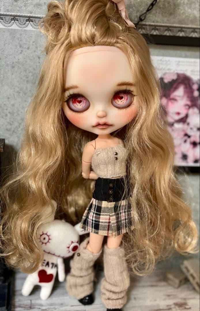 カスタムアイシードール　ネオサイズ　白肌　ふわふわミルクティーベージュ