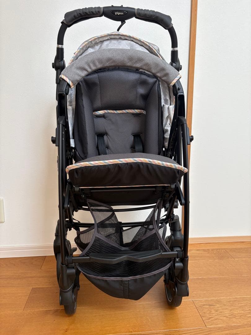 《最終値引き10日まで》タイヤフレーム新品ピジョンベビーカー　ランフィリノン