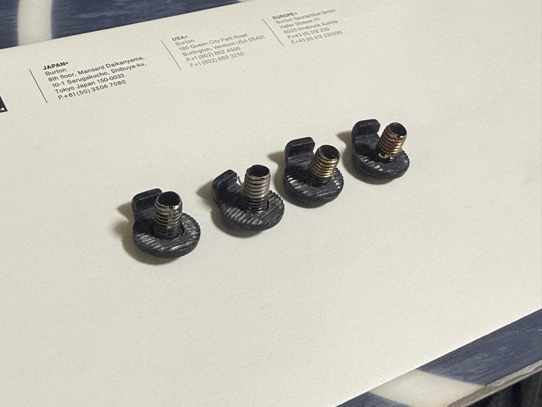 BURTON MALAVITA EST Ｓサイズ　ビス付