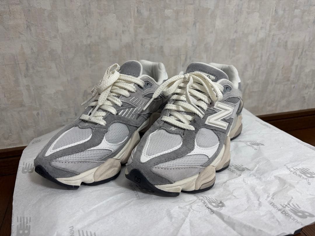 ニューバランス　U9060EEE グレー　22.5㎝