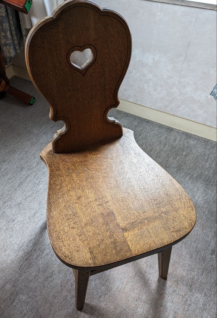 【Coco】ビンテージ　ハート型木製椅子　たのメル便
