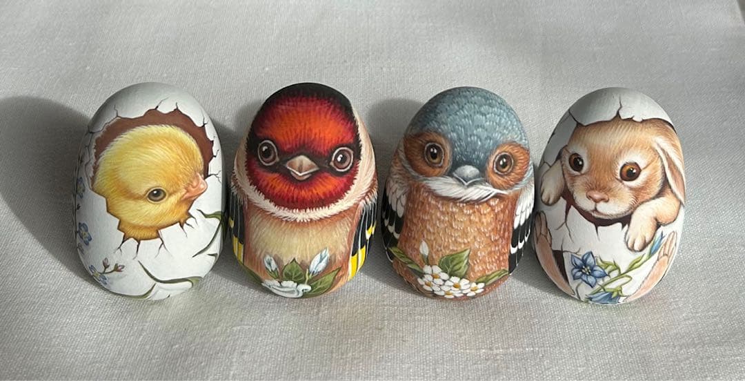 ロシア雑貨☆イースターエッグ　オーナメント『フィンチ』マトリョーシカ
