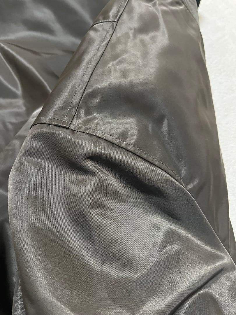 美品　ユニクロ　+J ハイブリッドダウンオーバーサイズ MA-1 グレー　XXL