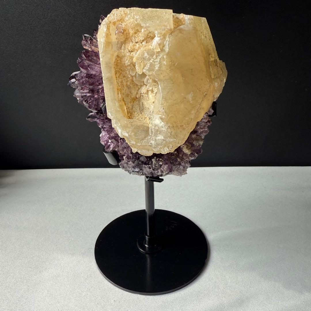 天然石カルサイト共生アメジストの原石　置物　鉱物NO.020613