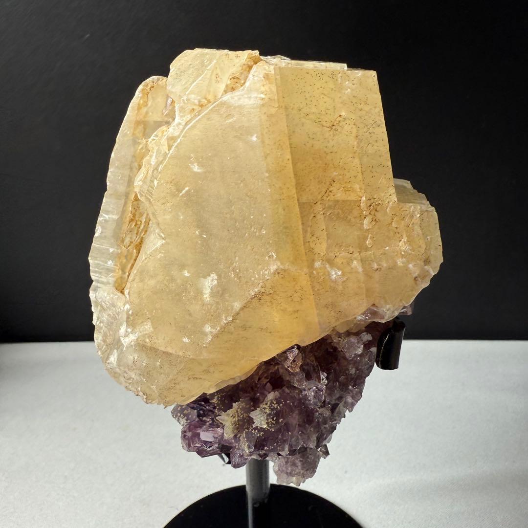 天然石カルサイト共生アメジストの原石　置物　鉱物NO.020613