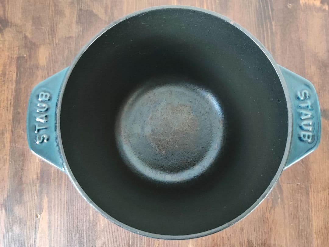 staub ラココットde gohan M lily ラメール