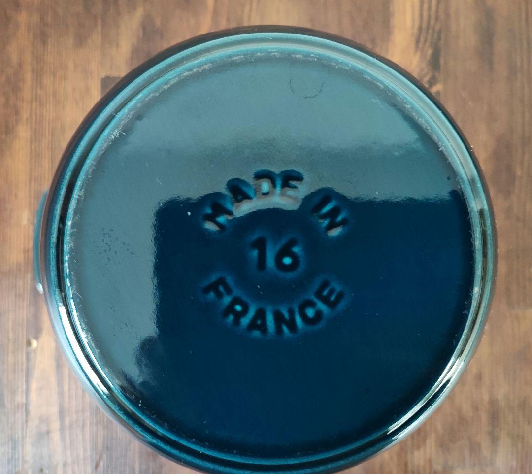 staub ラココットde gohan M lily ラメール