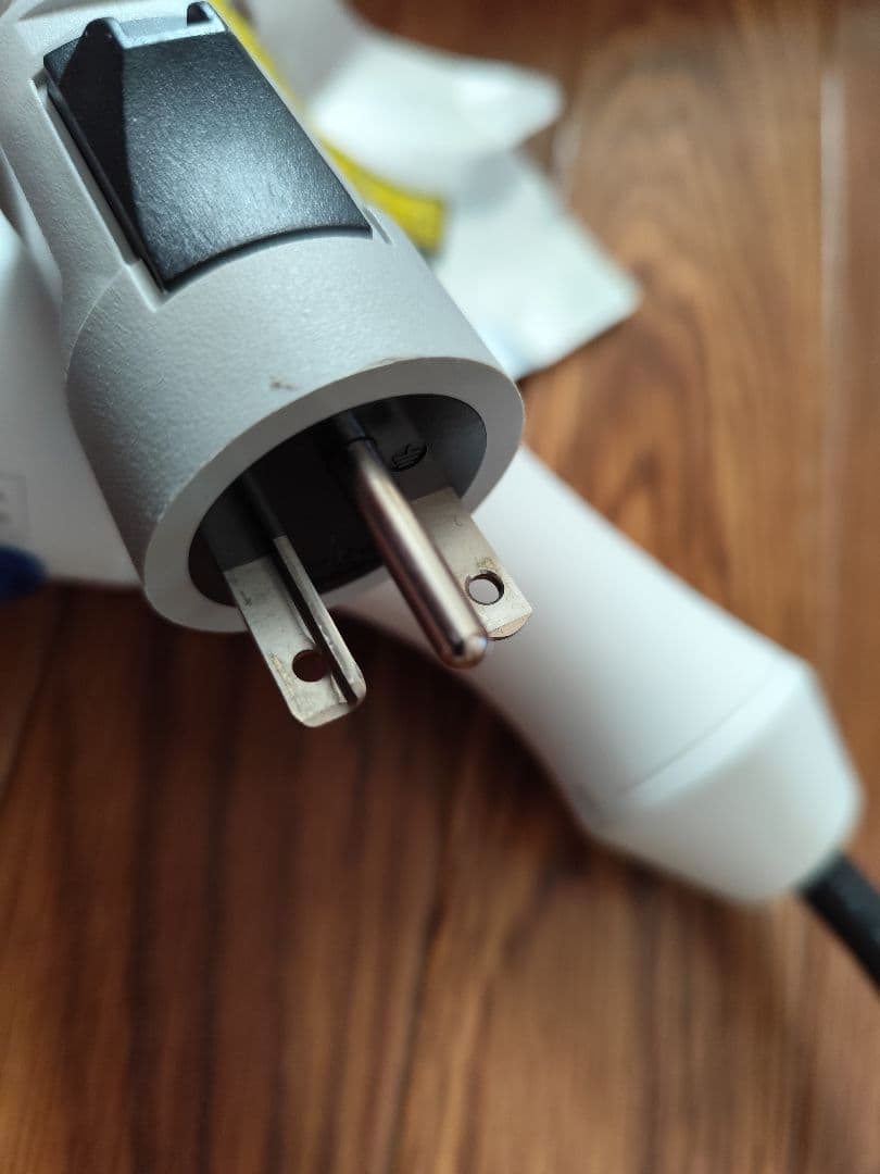 【送料込み】純正　日産リーフ　充電ケーブル　モデル 29690 3NK7E