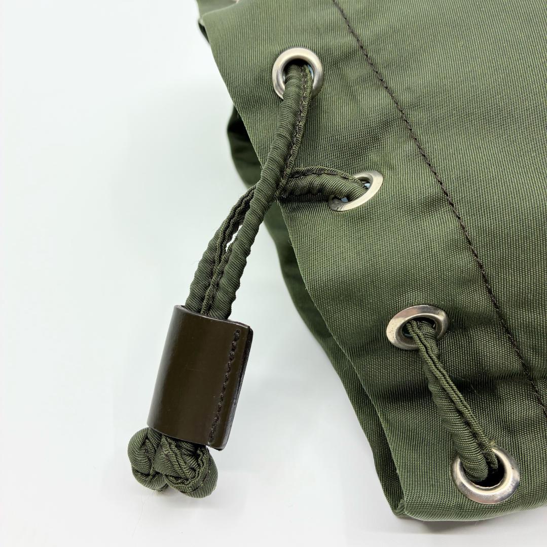 PRADA プラダ オリーブグリーン カーキ 巾着ポーチ A1361A2