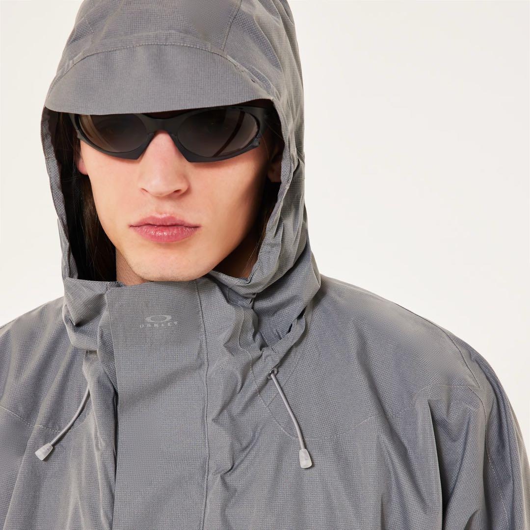 新品未使用 OAKLEY Latitude Flight Vest Poncho