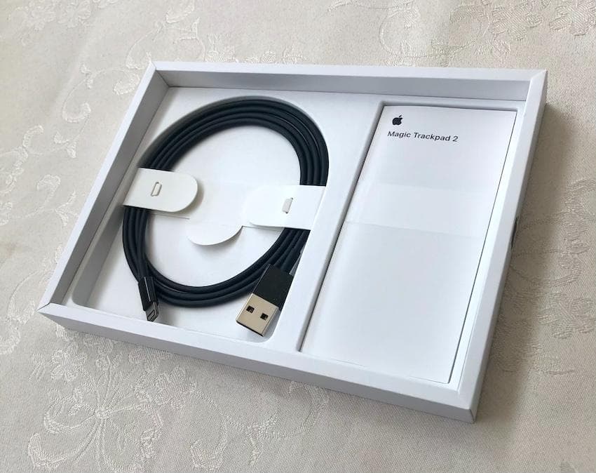 ほぼ新品｜スペースグレイ｜MAGIC TRACKPAD 2｜APPLE純正