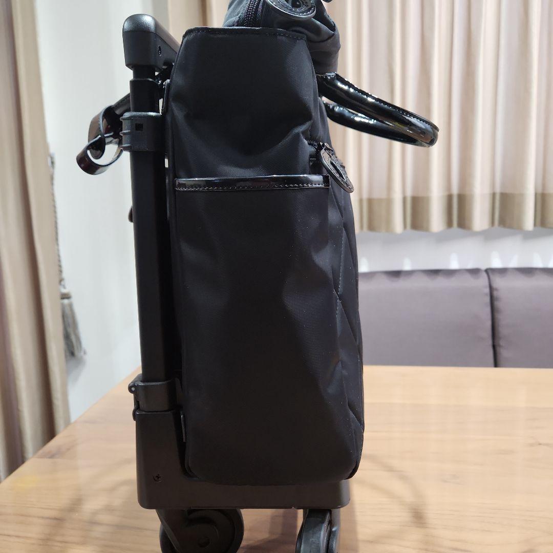 ティアラ　ブラックキルティングキャリーケース