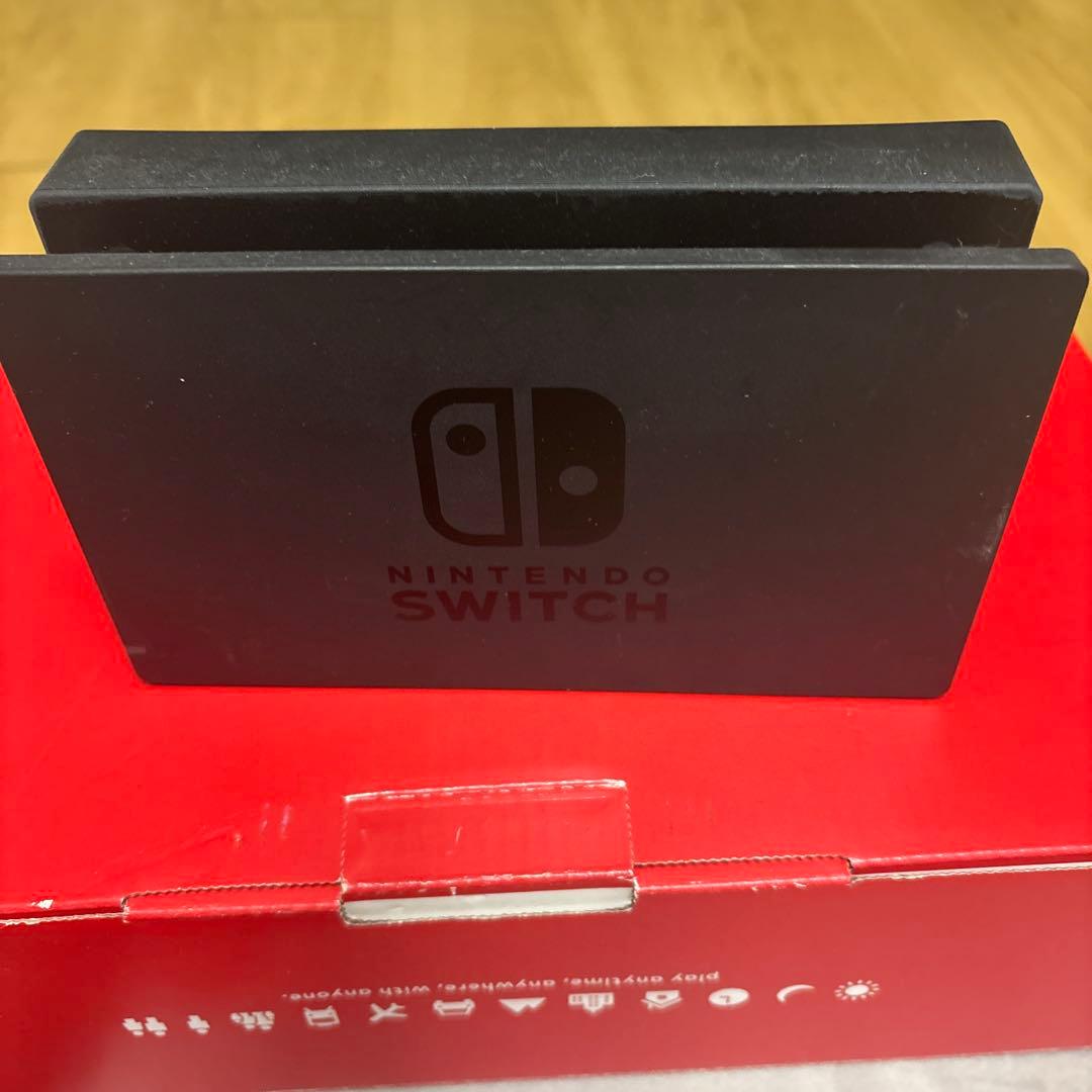 小*英様 Nintendo Switch 本体 ピンク/紫 ジョイコン付き