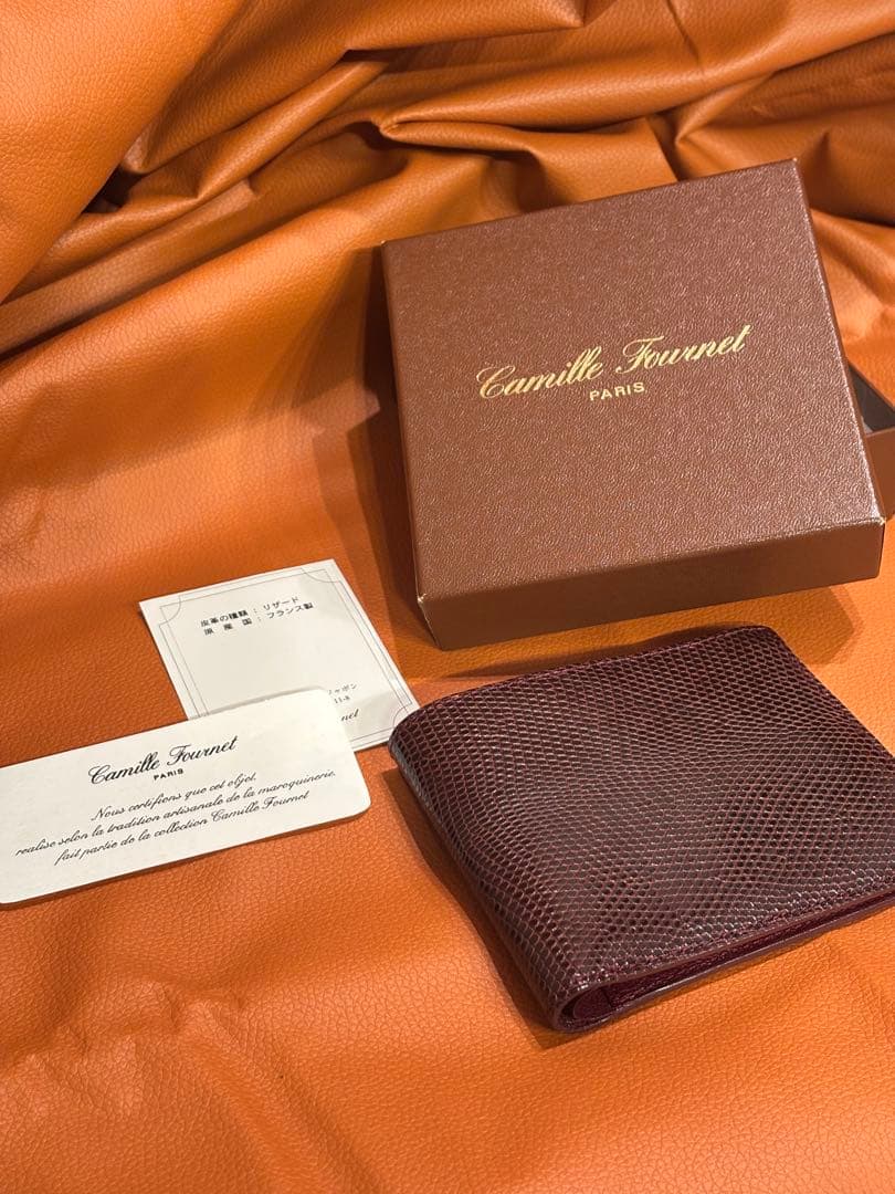 Camille Fournet バーガンディ 二つ折り財布　カミーユフォルネ