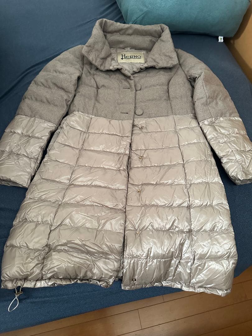 【美品】HERNO ヘルノ ダウンコート レディース ベージュ カシミヤ　46