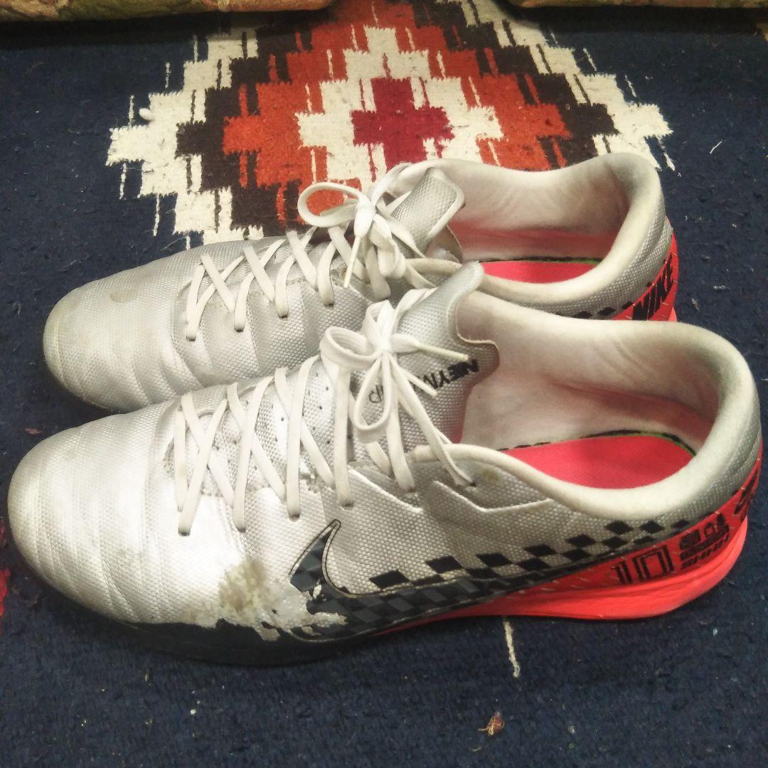 レア物　Nike Neymar フットサルシューズ