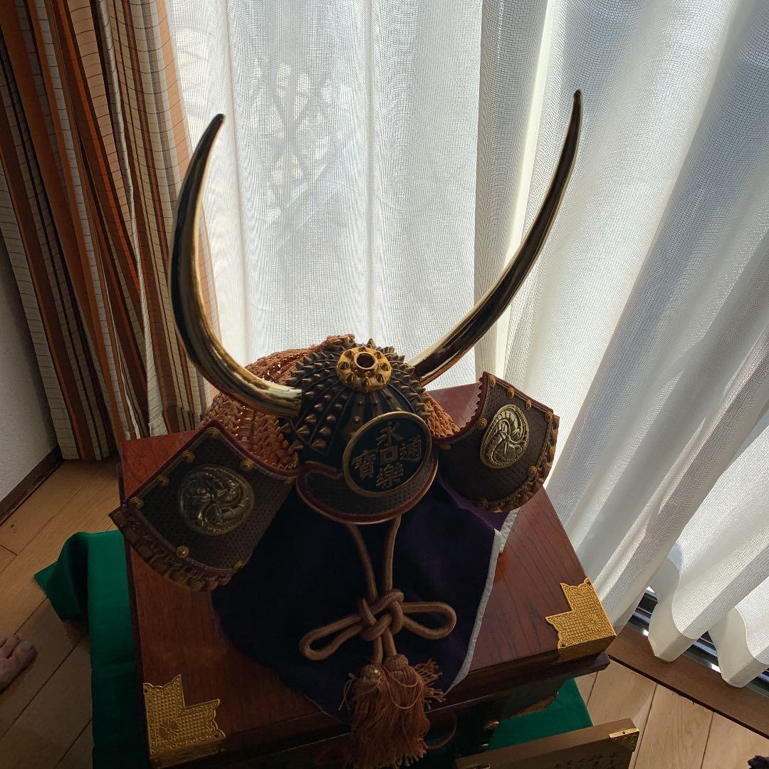 御飾兜　龍玉作