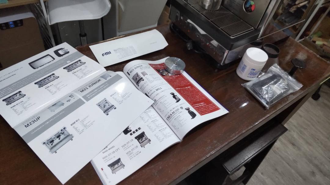 FMI LA-CIMBALI エスプレッソマシン M21JU-S/1　１００V