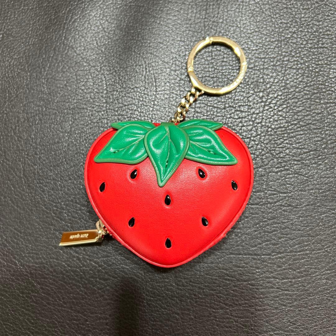 kate spade いちご型キーホルダー