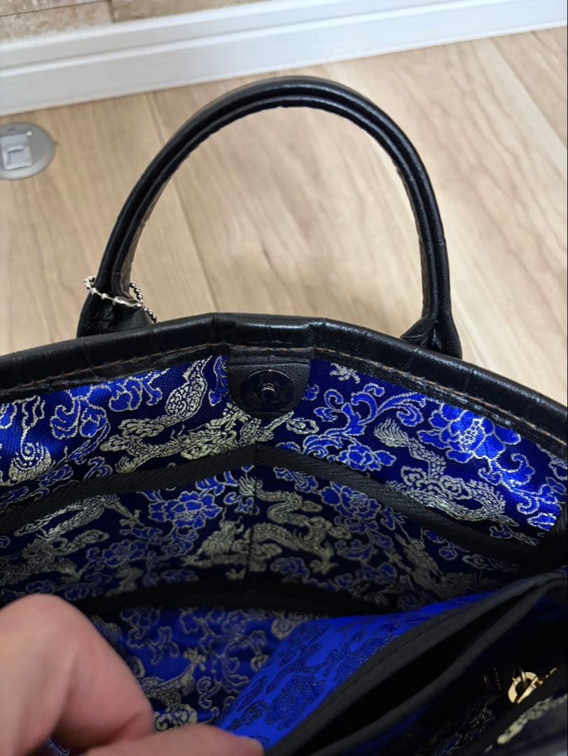 クロコ型押レザーミニトートバッグ　裏地青龍　新品