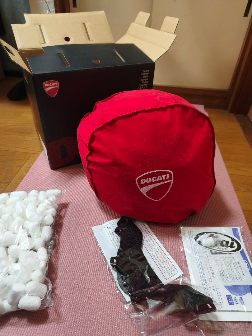 Ducati Corse V6 フルフェイスヘルメット