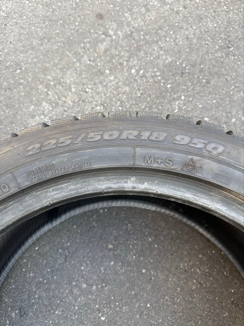トーヨー トランパス 225/50R18 スタッドレスタイヤ 中古品 2本