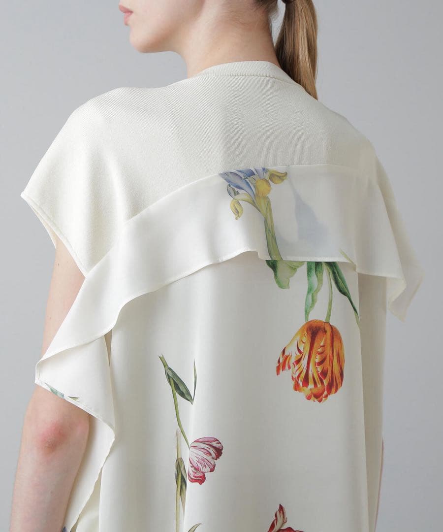 完売ADORE 52,800円 25S/Sピクトリカルブックプリントブラウス