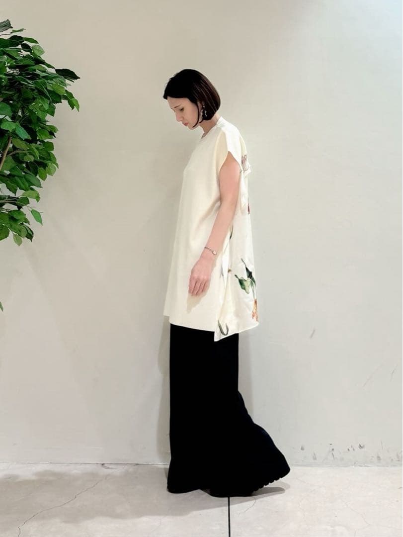完売ADORE 52,800円 25S/Sピクトリカルブックプリントブラウス