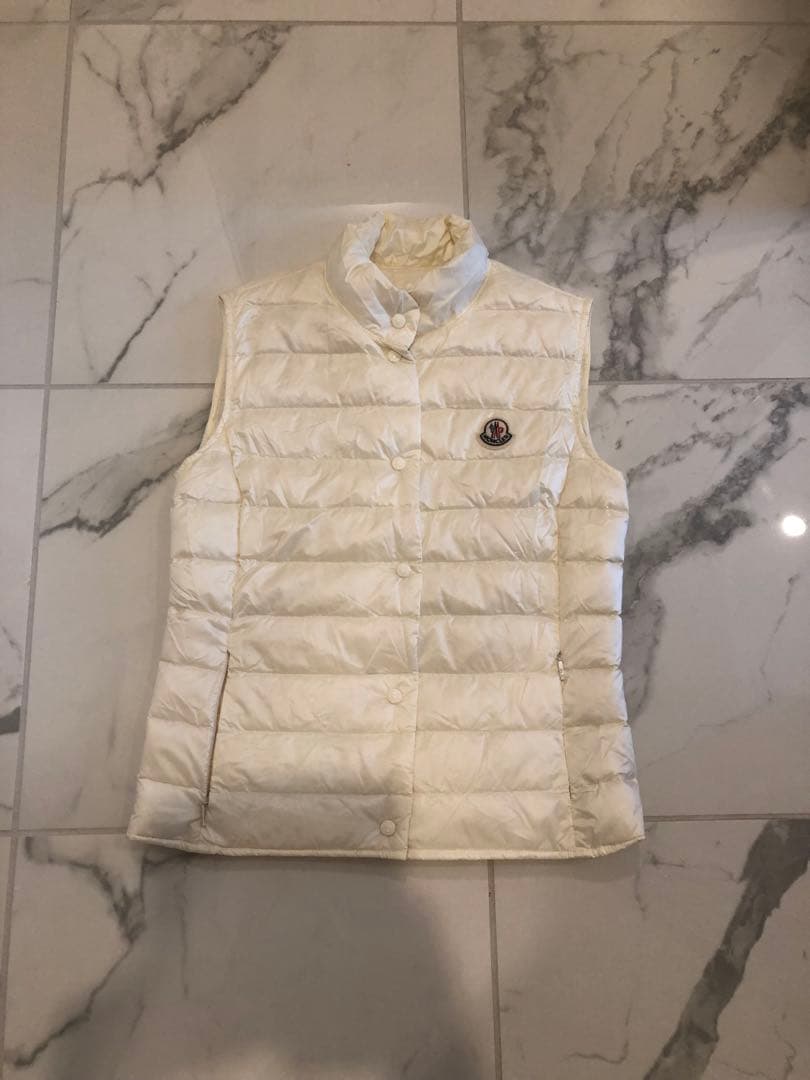 ラン様　モンクレール　ダウンベスト