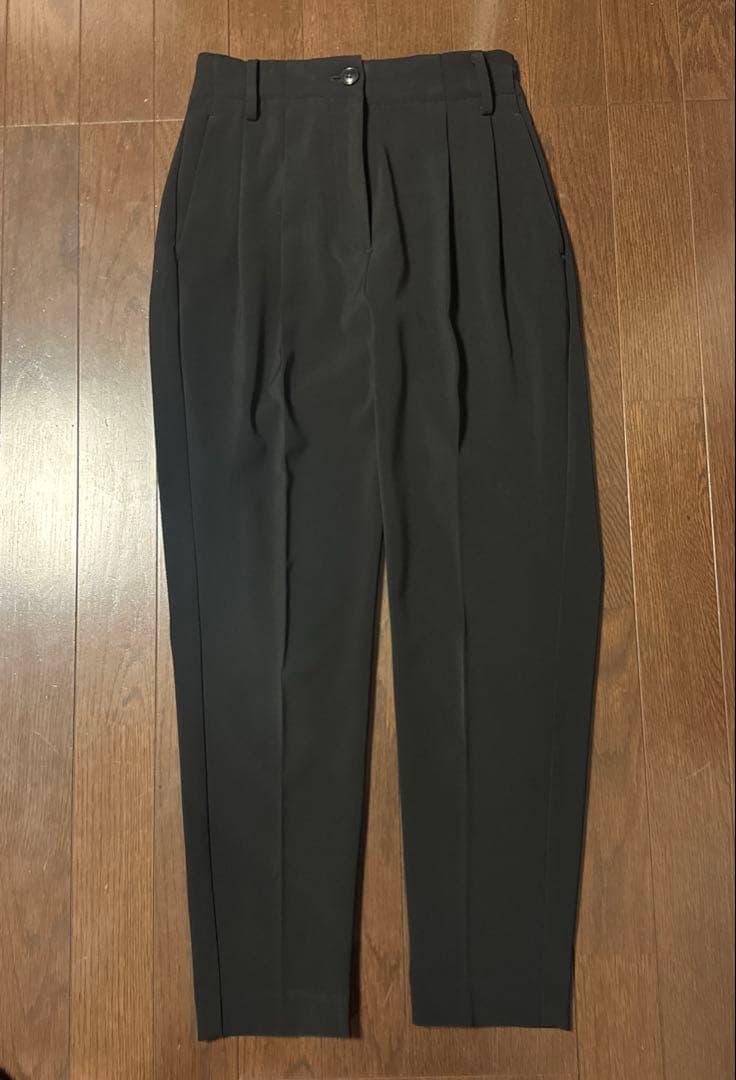 プラステ　ノーカラージャケット　パンツスーツ　Sサイズ