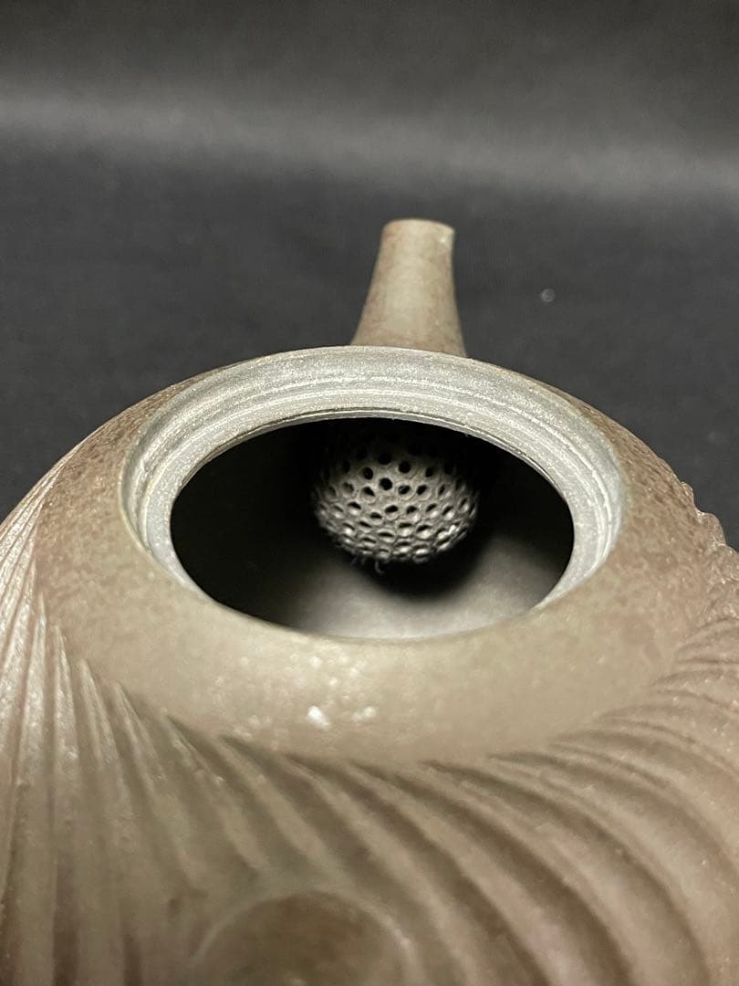 加藤財　彫　黒丸　急須