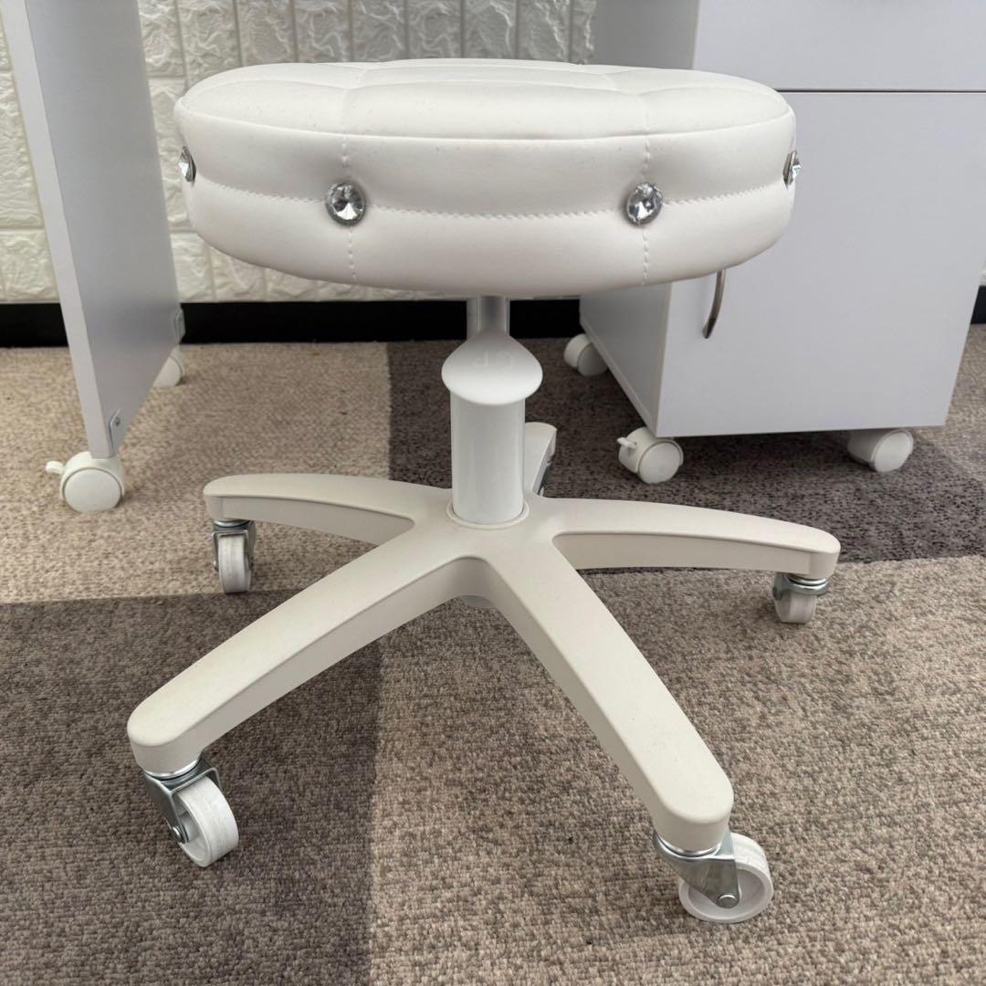 東京23区配送無料✨設置まで！集塵機付きネイルテーブル&チェア　美品