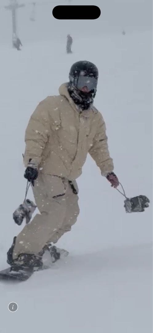 超希少　「早い者勝ち」オークリー　ダウン　スノボーウェア　上下セットOA