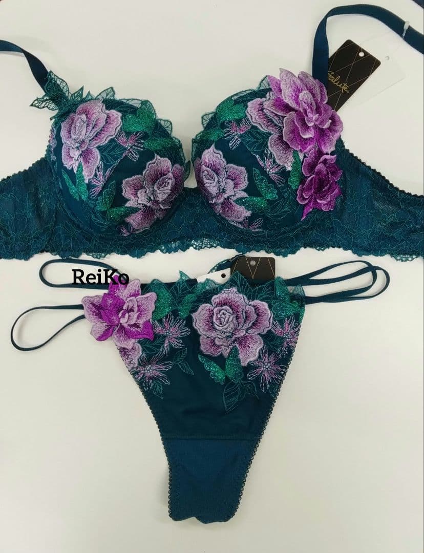 下着・アンダーウェア urara