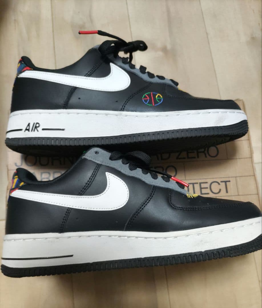 ハ*ー様 ナイキ エアフォース1 '07 LV8　スニーカー　シューズ　靴　26