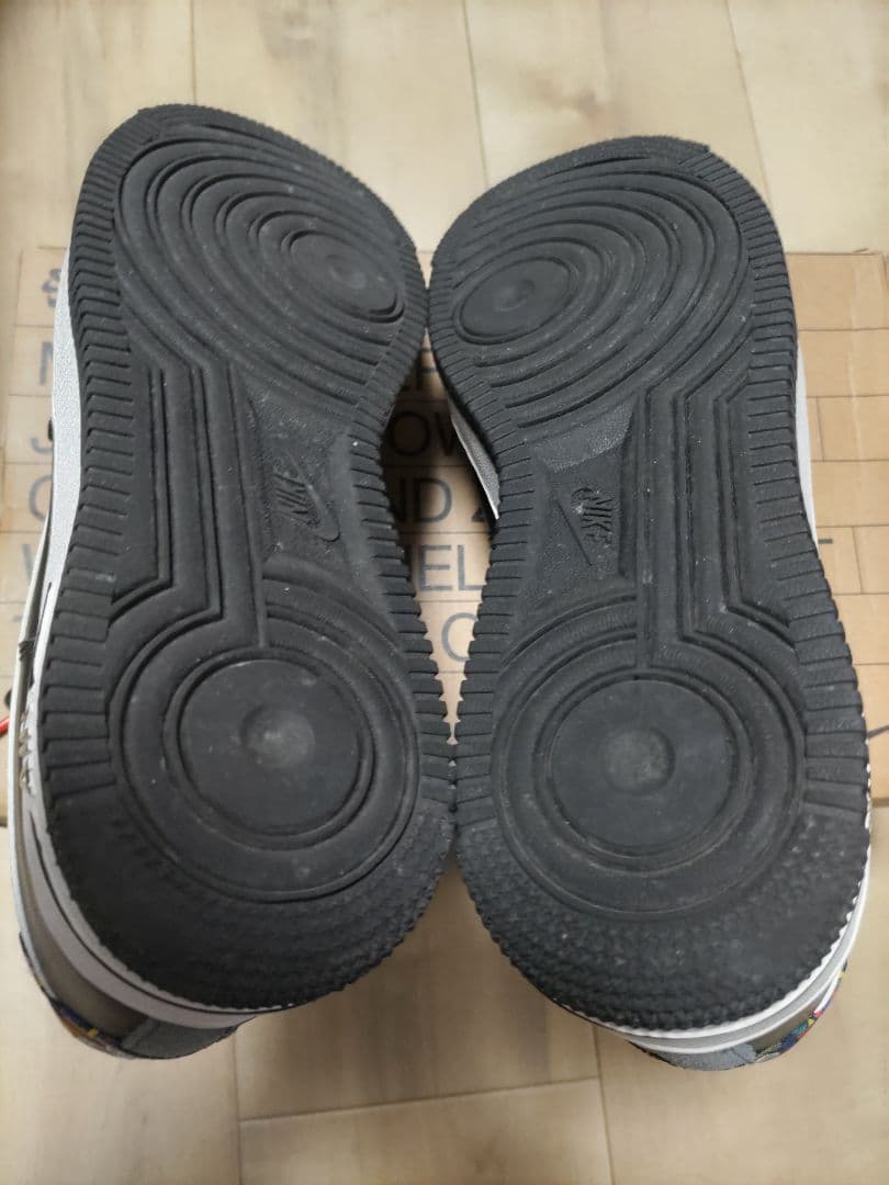 ハ*ー様 ナイキ エアフォース1 '07 LV8　スニーカー　シューズ　靴　26