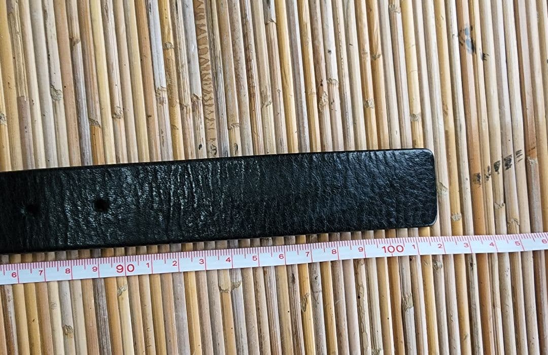 GUCCI　黒レザーベルト