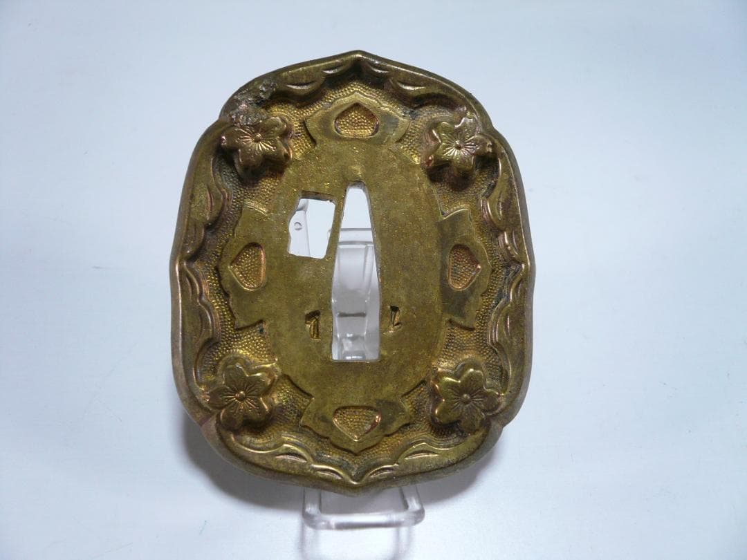 軍刀 鍔 旧日本軍 刀装具 時代物 刻印 日本刀 士官 指揮刀 将校 儀礼刀