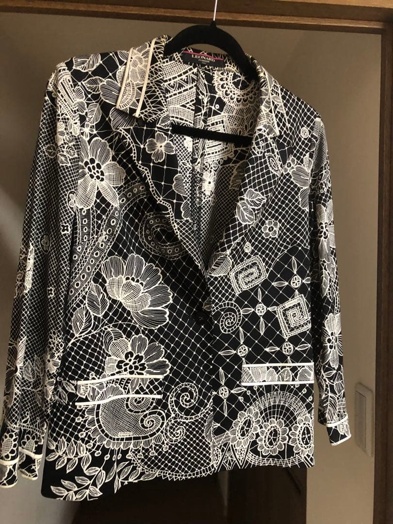 『専用』　　⭐️レオナール　ジャケット　モノトーン⭐️