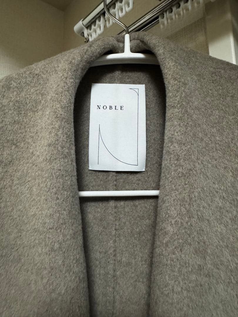 ノーブル　100％ウール　ベージュ ロングコート