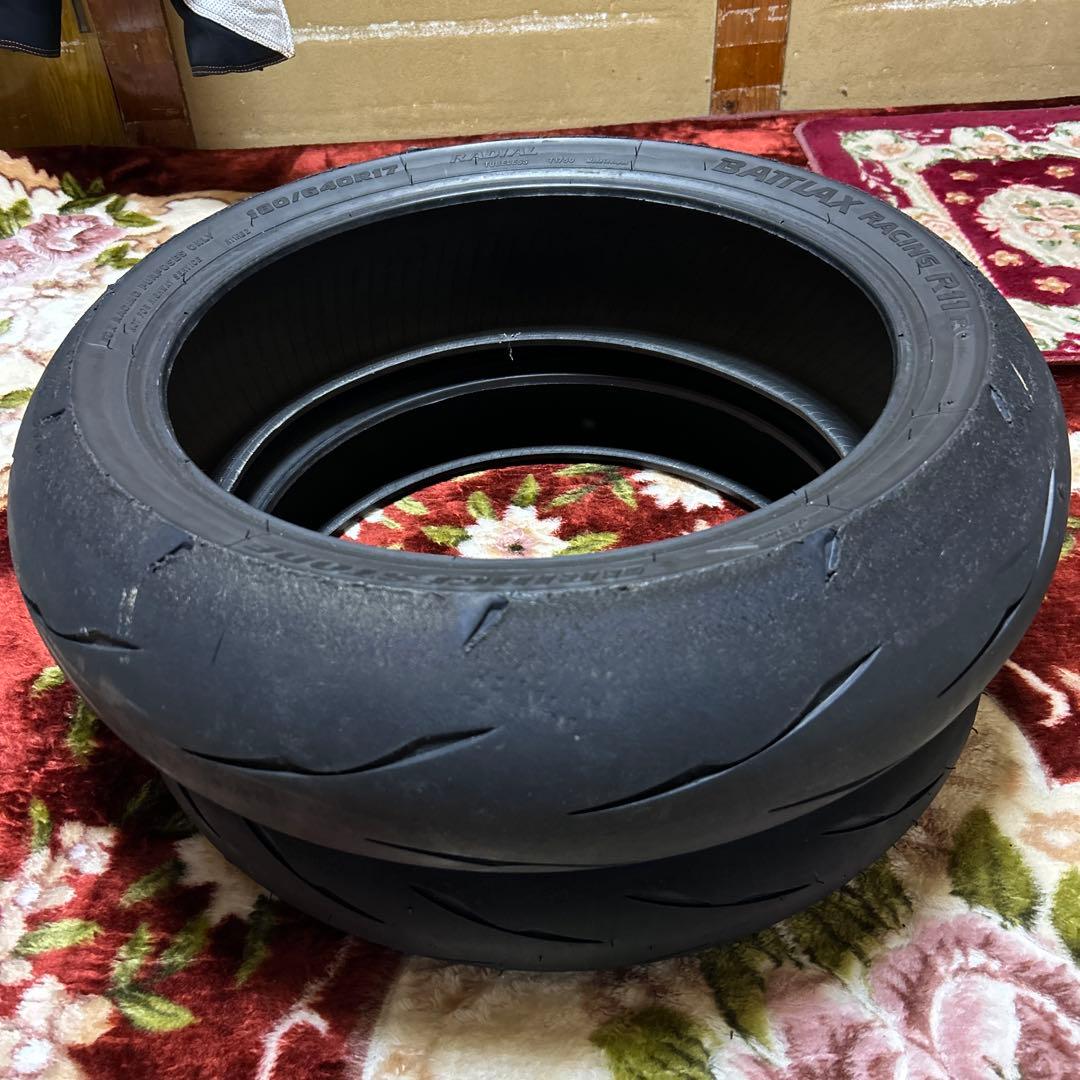 23年　ブリヂストン R11 ST600 中古タイヤ 前後セット