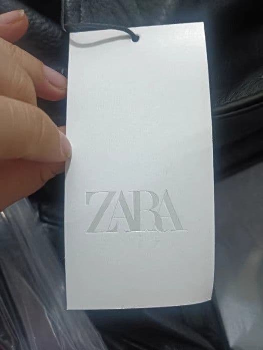 ZARA　フェイクレザージャケット ハイネック 　XSサイズ　　黒